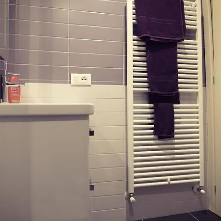 בית הארחה John B .&b. לוקה