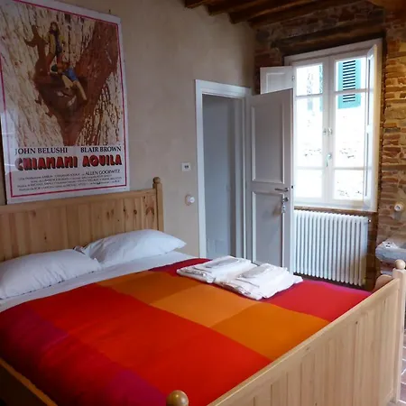 John B .&b. בית הארחה לוקה