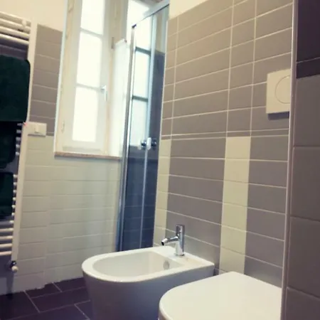 John B .&b. בית הארחה לוקה