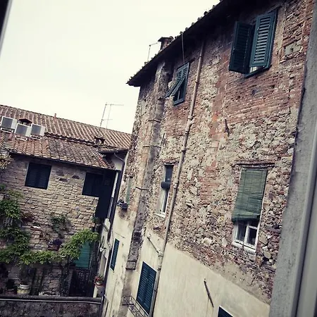 Gasthuis John B .&b. Lucca