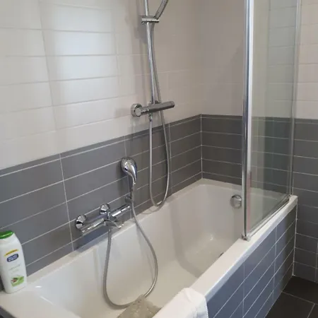 John B .&b. Pensjonat 2*