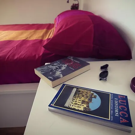 Konukevi John B .&b.